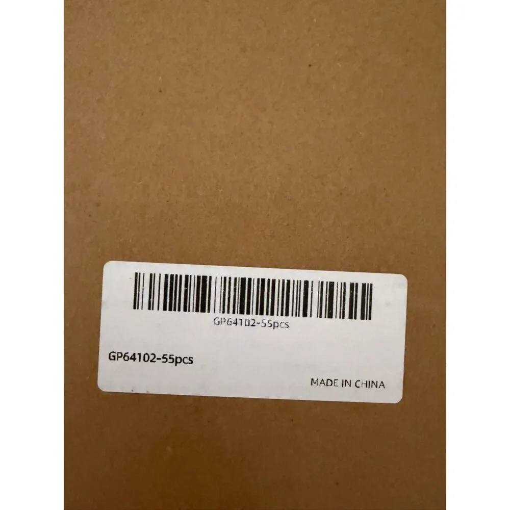Box of 25 white wood roses NIB